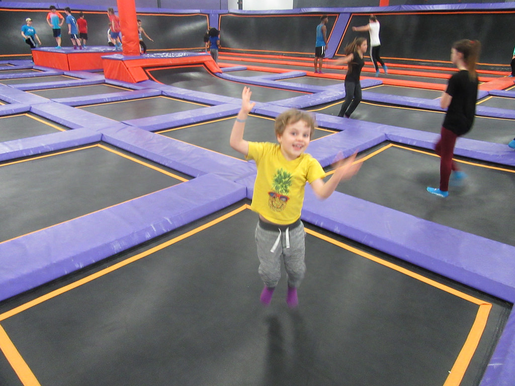 Trampoline Park Deaths On The Rise Child Injuries At Trampoline Parks