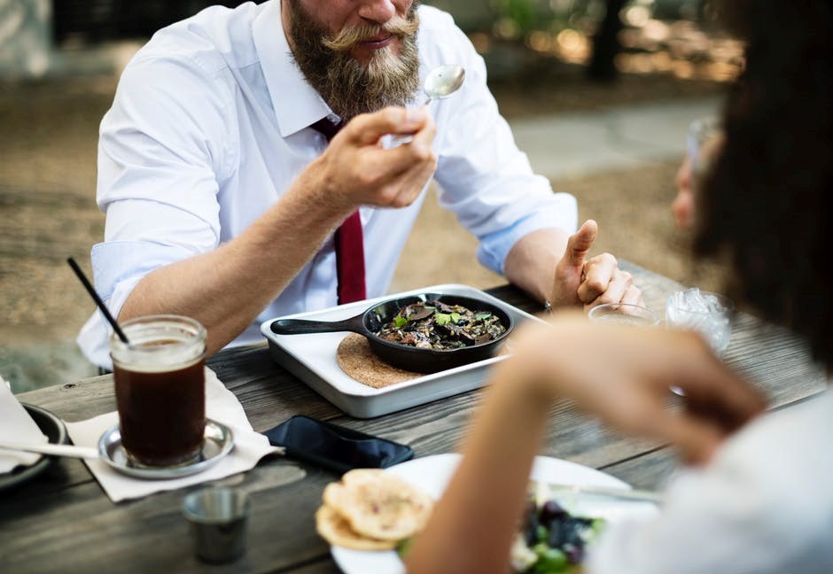 two employees eating lunch get docked PTO under California vacation law